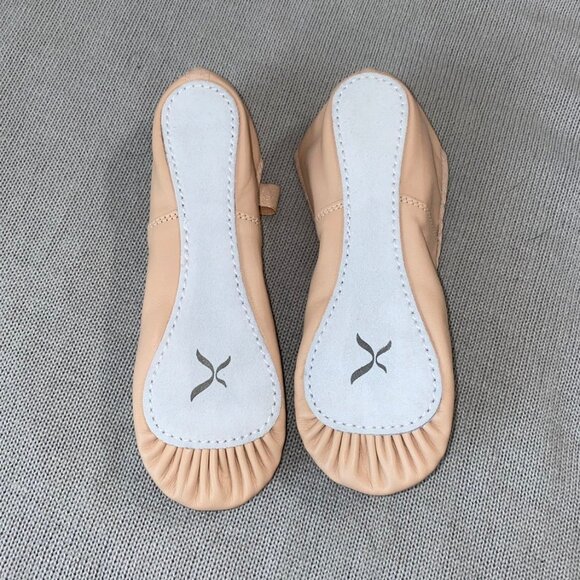 New Capezio Ballet Shoes - Picture 2 of 5